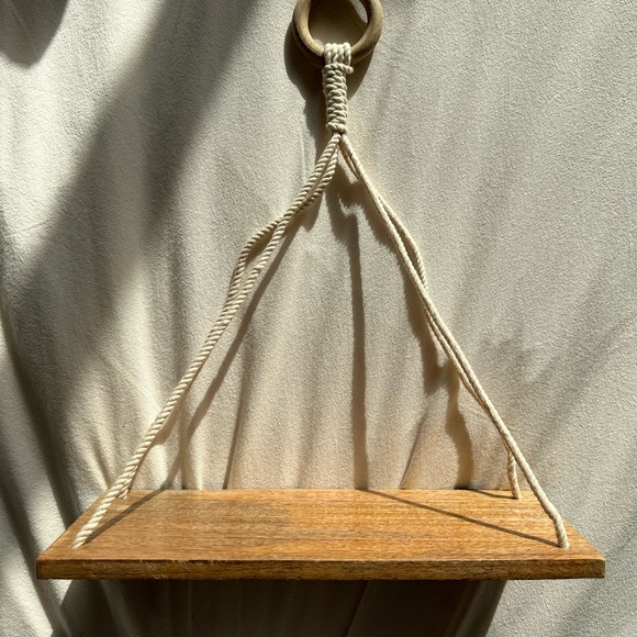 Urban outfitters wall shelf - Picture 2 of 3